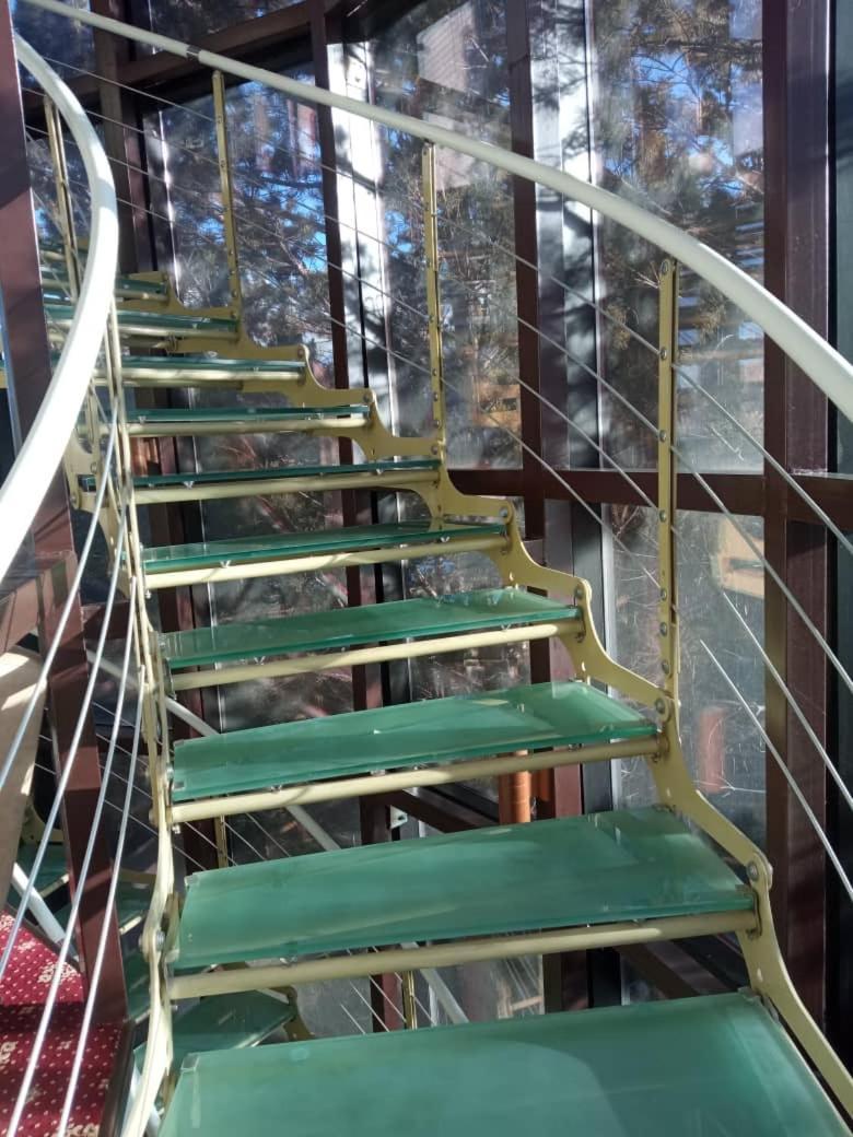 Aska Hotel Naryn ภายนอก รูปภาพ