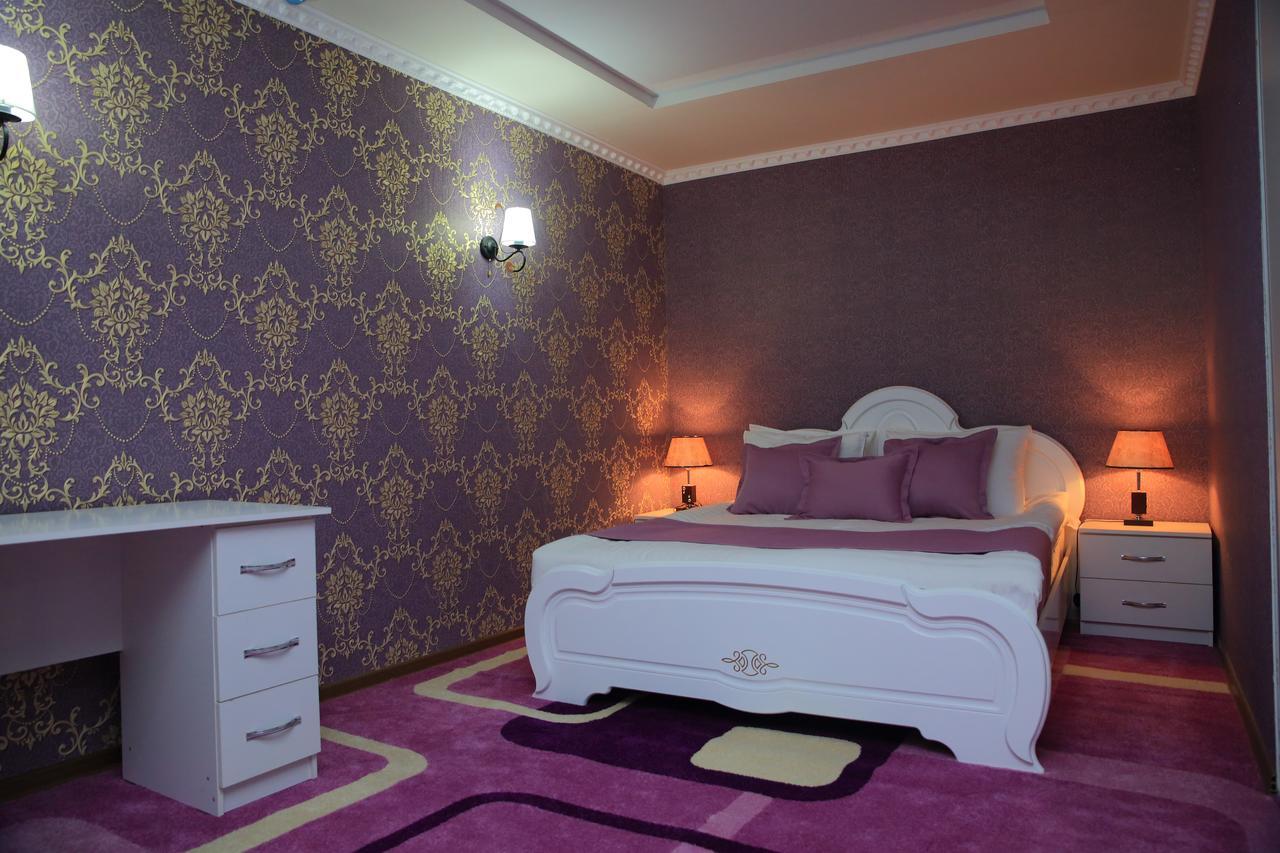 Aska Hotel Naryn ภายนอก รูปภาพ