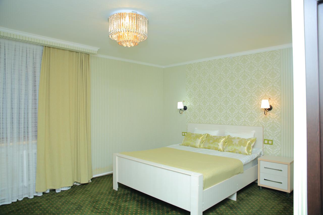 Aska Hotel Naryn ภายนอก รูปภาพ