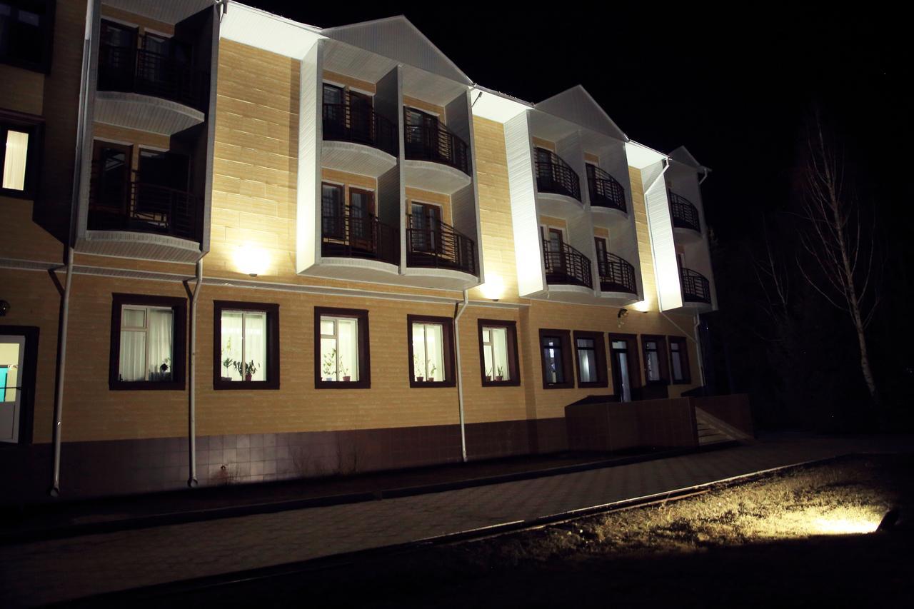 Aska Hotel Naryn ภายนอก รูปภาพ