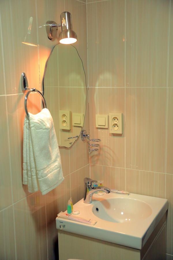 Aska Hotel Naryn ภายนอก รูปภาพ